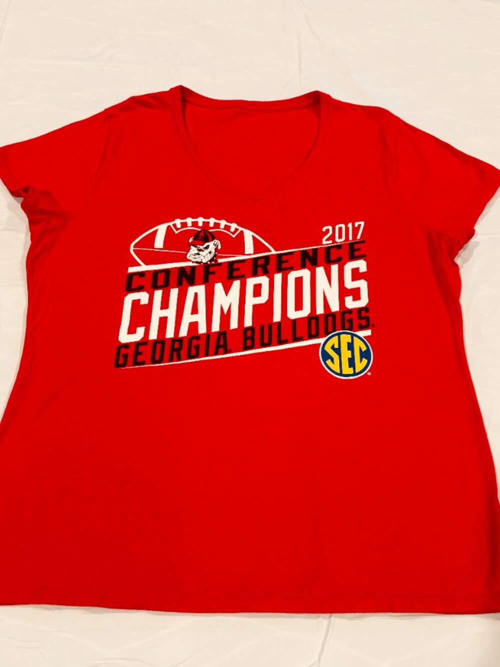 UGA Bulldogs 2017 SEC Conference Champions Women's Red V-Neck T-Shirt - XL
